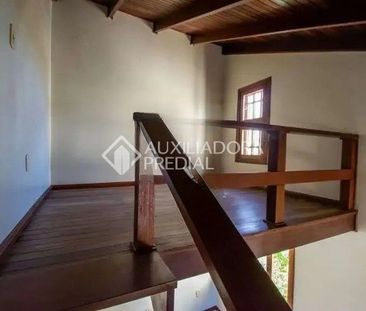Casa com 4 quartos e 210m² para alugar em Guarujá, Porto Alegre. - Photo 2