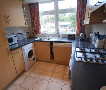 4 bedroom townhouse to rent - Photo 3