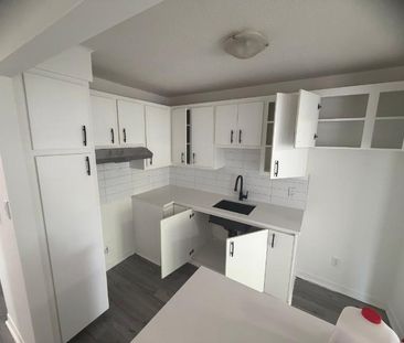 1 CH - 1 SDB - Québec - $999 /mo - Photo 1