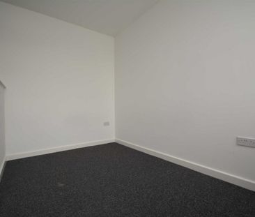 1 bed Flat for Rent - Photo 3