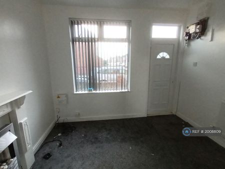 2 bedroom terraced house to rent - Photo 3