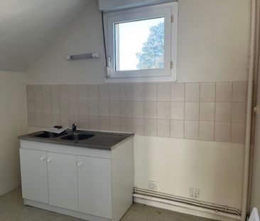 Location Maison Studio 33 m² Pouligny-Notre-Dame - Photo 2