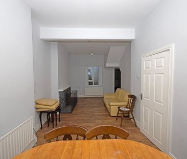 8 Lough Road, Lurgan, BT66 6JE - Photo 1