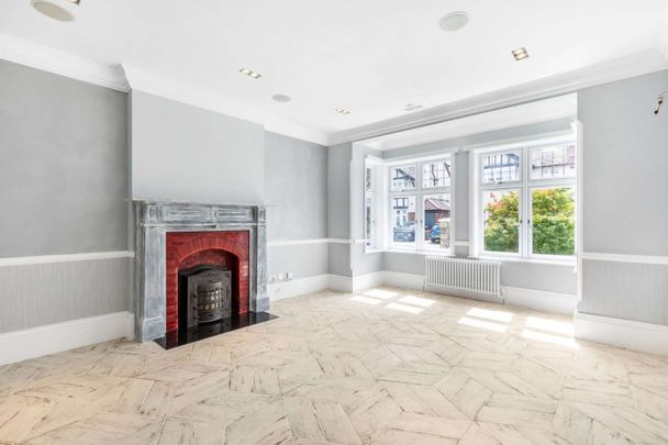 A substantial Edwardian family house with landscaped garden and off street parking. - Photo 1