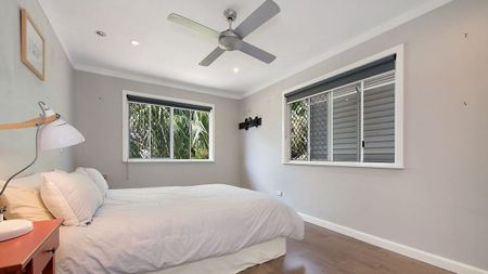 Great Family Home In Perfect Location! - Photo 2
