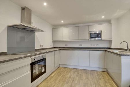 Stride Avenue, Portsmouth, PO3 - Photo 5