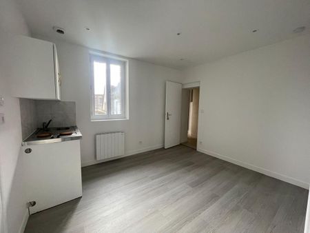 Location Appartement 3 pièces 29m² NOGENT SUR VERNISSON 45290 - Photo 4