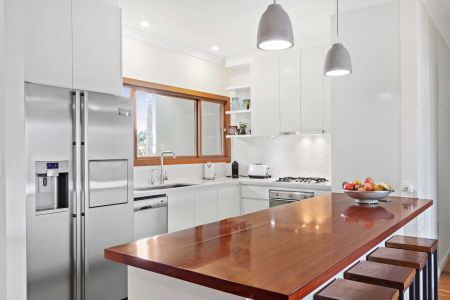 Sundrenched Elevation and Sweeping Bushland Views - Photo 4