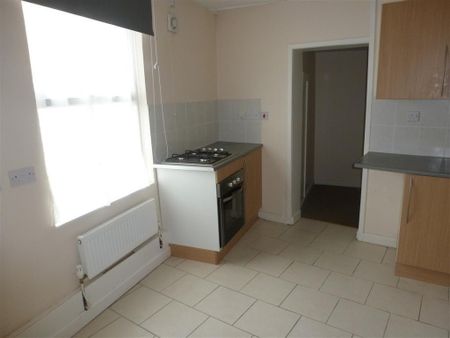 Western Street - Photo 5