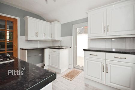 2 bedroom apartment to rent - Photo 4