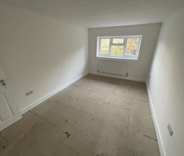 1 Bed Flat, Coventry, CV4 - Photo 2