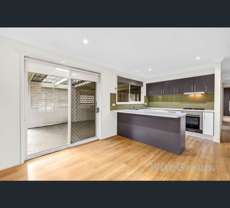 54 Ireland Avenue, Narre Warren, Vic 3805 - Photo 2