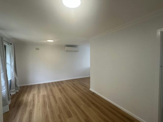 Neat & Convenient 2-Bedroom Unit - Photo 1
