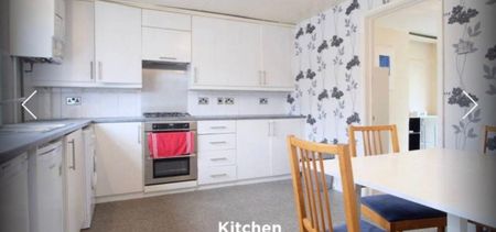 Room in a Shared Flat, Frensham Drive, SW15 - Photo 4