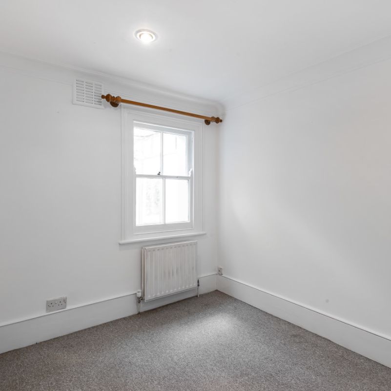 Terrapin Road, Tooting Bec, London, SW17 - Photo 1