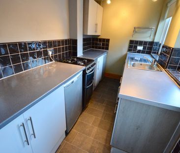 2 bedroom house to rent - Photo 1
