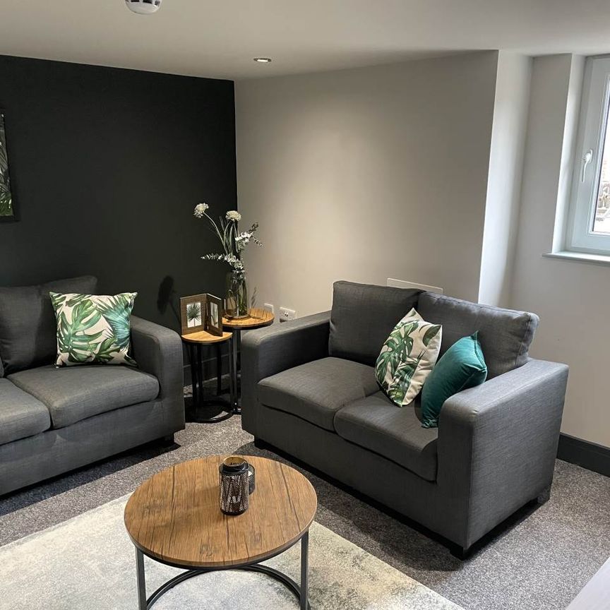 Spring Grove Walk (Room 3), Headingley, Leeds - Photo 1