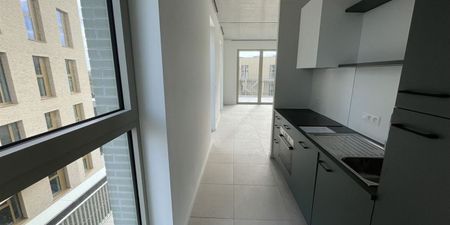 Appartement te huur in Antwerpen voor € 960 met 1 slaapkamer - Photo 2