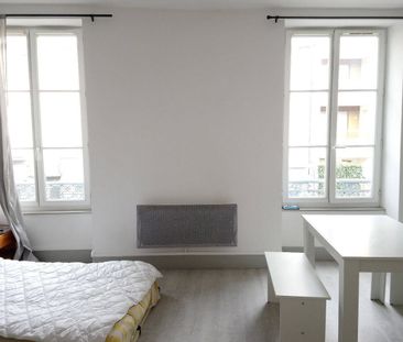 Location appartement 1 pièce 28 m² à Bourg-en-Bresse (01000) - Photo 1