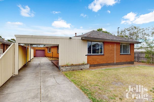 24 Logan Street, Glenroy - Photo 1