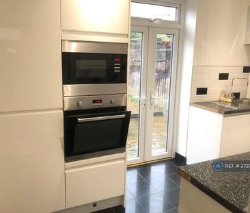 2 bedroom terraced house to rent - Photo 6