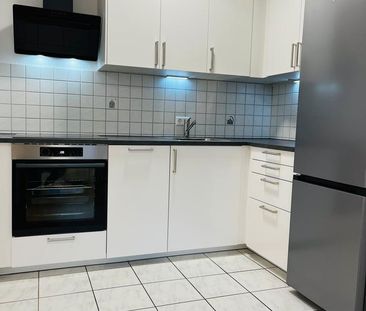 Moderne und freundliche 2-Zimmer-Wohnung mit EBK und Balkon - Photo 5