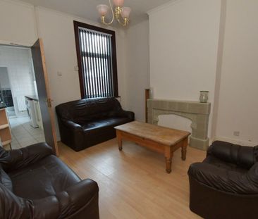 St. Margaret Road Room 3 - Photo 5