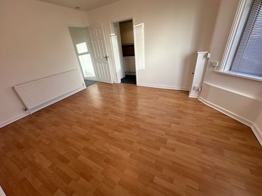 Wimborne Road, Bournemouth - Photo 1