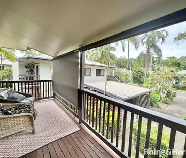 2/5 Tropic Court (Tamarind), Port Douglas, QLD 4877 - Photo 4