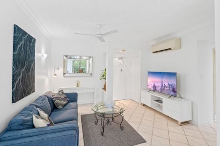 1615/2-10 Greenslopes Street, Cairns North QLD 4870 - Apartment For Rent | Domain - Photo 2