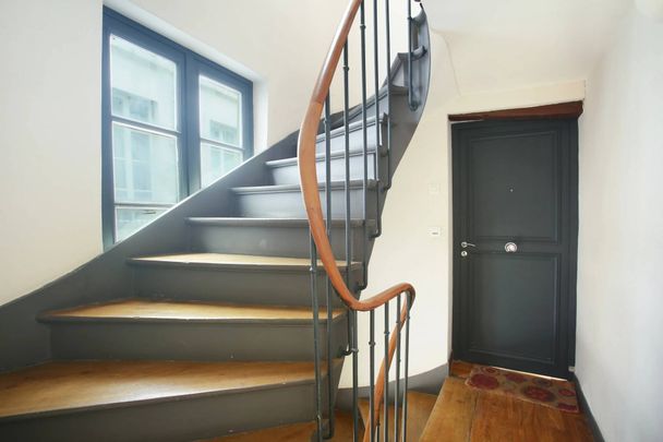 Location appartement, Paris 6ème (75006), 2 pièces, 74.93 m², ref 84902582 - Photo 1