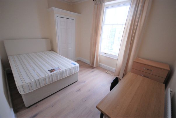 Student Properties to Let - Photo 1