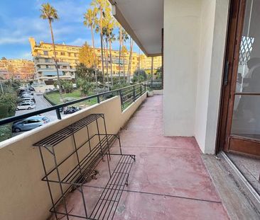 Location Appartement 3 pièces 62m² NICE 06200 - Photo 2