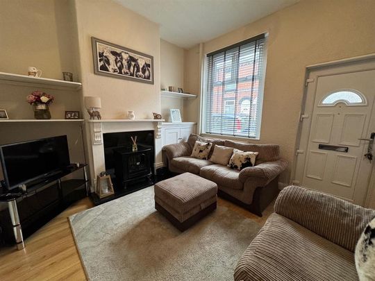 3 bedroom terraced house to rent - Photo 1
