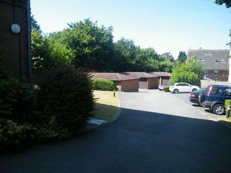 Lower Parkstone, BH14 - Photo 2