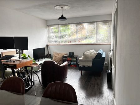 1 Bed Flat, Hervey Road, SE3 - Photo 4