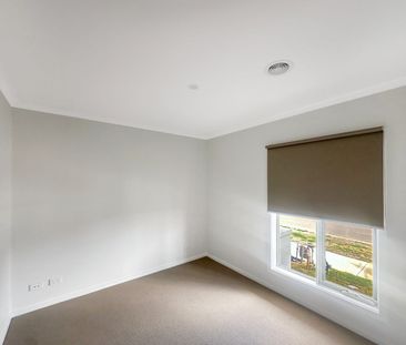 5 Brindabella Crescent, Donnybrook, Vic 3064 - Photo 5