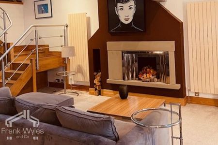 3 bedroom flat to rent - Photo 5