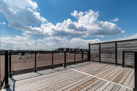 For Lease - 35 Midhurst Heights Unit# 19, Hamilton, Ontario - Photo 2