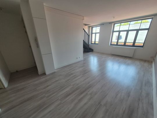 Location Appartement 4 pièces 69m² LILLE 59800 - Photo 1