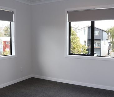 Central Location - 3 Bedroom Apartment - Photo 4