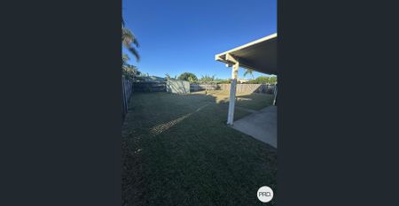 Charming 3 Bedroom Family Home in Slade Point now available for Rent - Photo 5