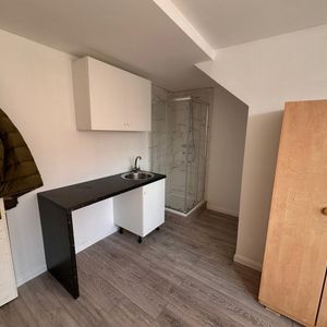 Studio Flat, Village Way East, HA2 - Photo 3