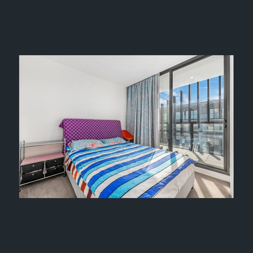 Supreme 2 Bedroom Apartment in the heart of Box Hill - Photo 1