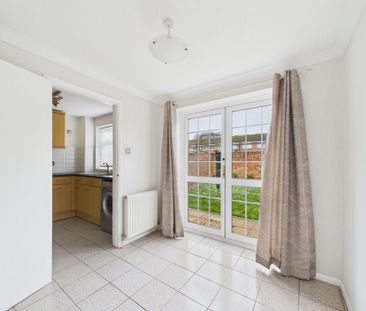 3 bedroom terraced house to rent - Photo 3