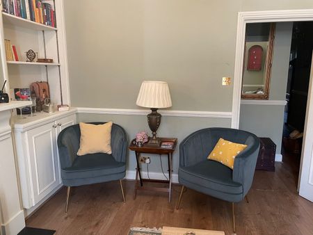 2 Bed Maisonette, Gayville Road, SW11 - Photo 2