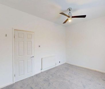 2 bedroom end of terrace house to rent - Photo 4