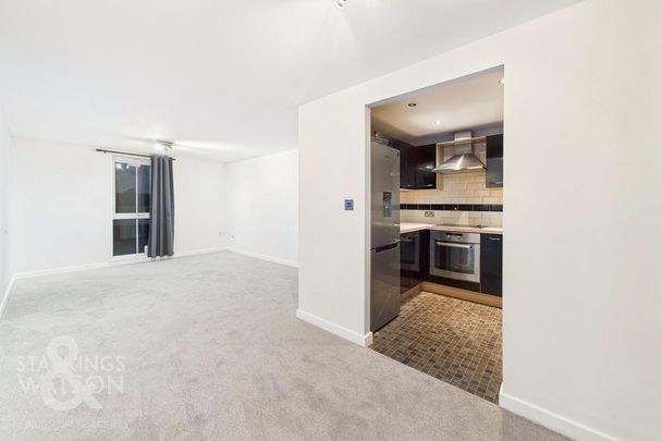 2 bedroom flat to rent - Photo 1