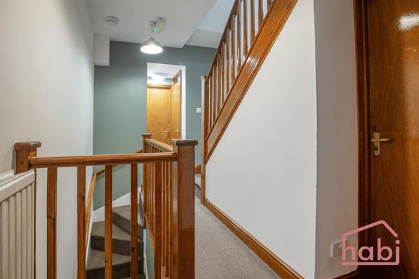 1 bedroom in a house share to rent - Photo 1