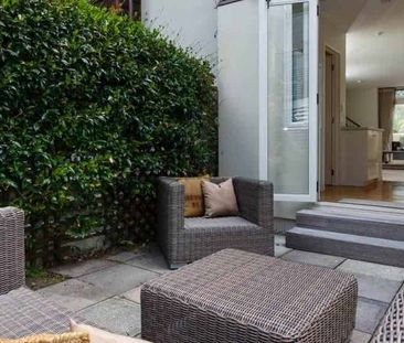 Parnell Townhouse - Photo 2